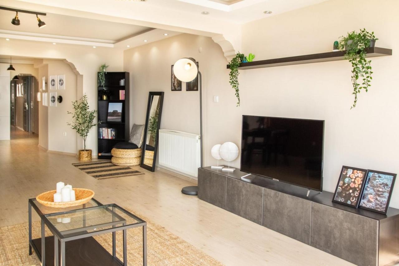 Ferienwohnung Exceptional Flat With Gorgeous Sea View In Izmir Exterior foto